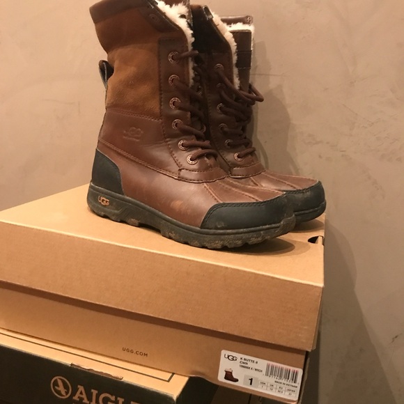 UGG Butte II Wool lined Boots - Picture 4 of 6